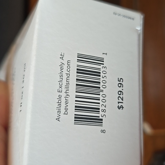 Dark Spot Corrector - BRAND NEW, UNOPENED - Picture 2 of 8